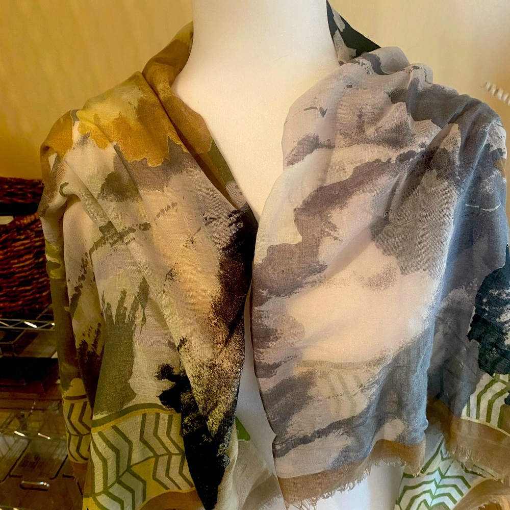 Scarf in Fall colors.